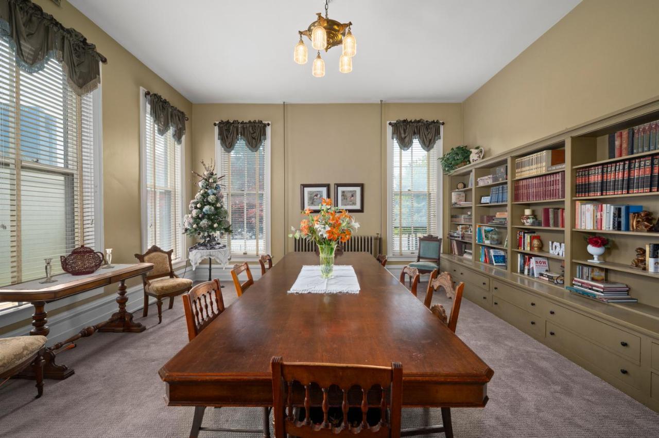 The Vistula Rose B & B โตเลโด ภายนอก รูปภาพ